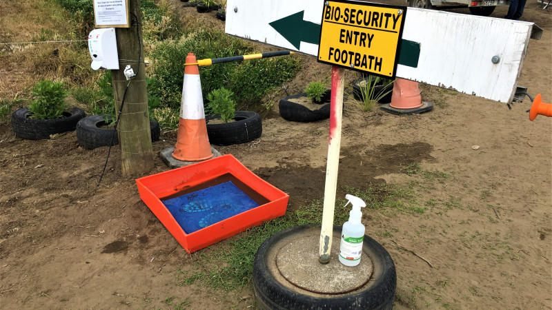 B 1 On farm biosecurity 2